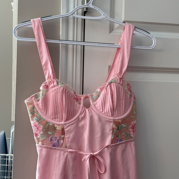 New! FOR LOVE & LEMONS Pastel Watercolor Rose Dress 45041 - Picture 7 of 14